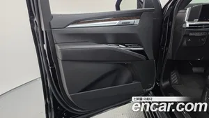 Cadillac Escalade, 2025 — миниатюра 14