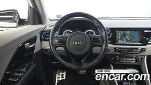 Kia Niro, 2017 — миниатюра 17