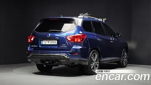 Nissan Pathfinder, 2017 — миниатюра 2