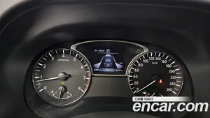 Nissan Pathfinder, 2017 — миниатюра 11