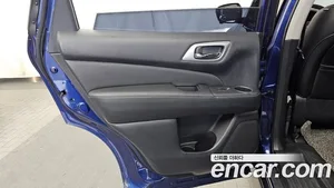 Nissan Pathfinder, 2017 — миниатюра 15