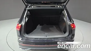 Volkswagen Tiguan, 2021 — миниатюра 23