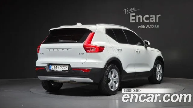 Volvo XC40, 2021 — фото автомобиля из Кореи