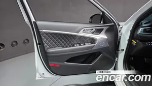 Genesis G70, 2019 — миниатюра 14