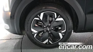 Kia Niro, 2023 — миниатюра 4