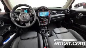 Mini Cooper, 2023 — миниатюра 9