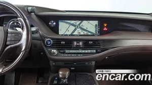 Lexus LS, 2018 — миниатюра 14