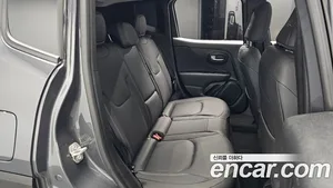Jeep Renegade, 2023 — миниатюра 17