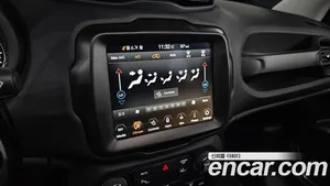 Jeep Renegade, 2023 — миниатюра 20