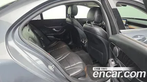 Mercedes-Benz C-Class, 2018 — миниатюра 12