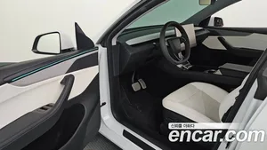 Tesla Model Y, 2025 — миниатюра 11
