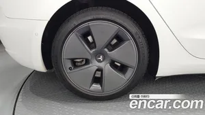 Tesla Model 3, 2022 — миниатюра 5