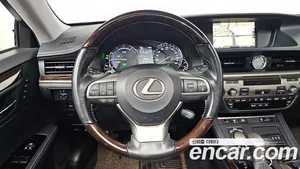 Lexus ES, 2016 — миниатюра 18