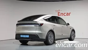 Tesla Model Y, 2026 — миниатюра 1