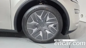 Tesla Model Y, 2026 — миниатюра 4