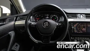Volkswagen Passat, 2018 — миниатюра 13