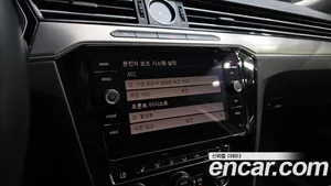 Volkswagen Passat, 2018 — миниатюра 16