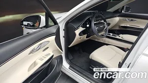 Genesis GV70, 2022 — миниатюра 12