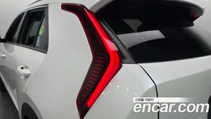 Kia Niro, 2022 — миниатюра 9