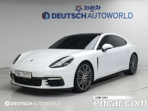 Porsche Panamera, 2018 — миниатюра 1