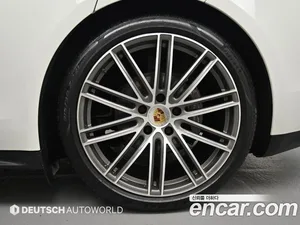 Porsche Panamera, 2018 — миниатюра 5