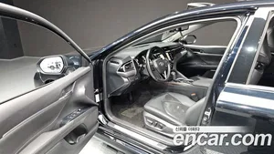 Toyota Camry, 2018 — миниатюра 12
