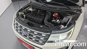 Ford Explorer, 2017 — миниатюра 6