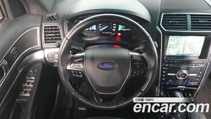 Ford Explorer, 2017 — миниатюра 13