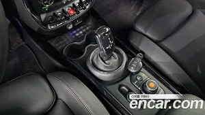 Mini Clubman, 2021 — миниатюра 9