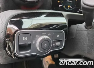 Mercedes-Benz A-Class, 2022 — миниатюра 10