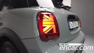 Mini Cooper, 2022 — миниатюра 8