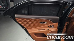 Bentley Flying Spur, 2021 — миниатюра 14