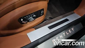 Bentley Flying Spur, 2021 — миниатюра 38