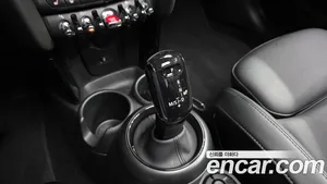 Mini Cooper, 2023 — миниатюра 11