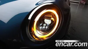 Mini Cooper, 2023 — миниатюра 7