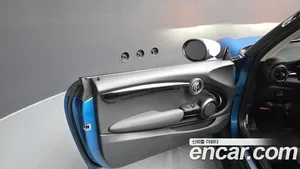 Mini Cooper, 2023 — миниатюра 13