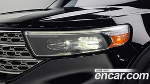 Ford Explorer, 2020 — миниатюра 8