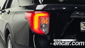 Ford Explorer, 2020 — миниатюра 9