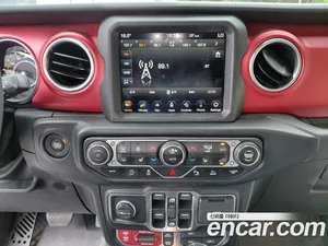 Jeep Gladiator, 2023 — миниатюра 12