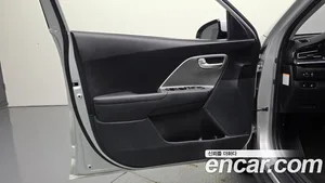 Kia Niro, 2022 — миниатюра 14