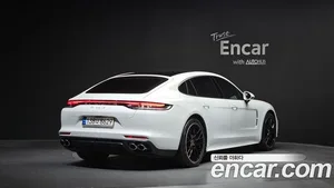 Porsche Panamera, 2022 — миниатюра 1