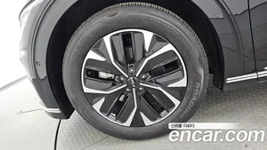 Kia EV6, 2023 — миниатюра 4