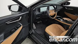 Kia EV6, 2023 — миниатюра 12