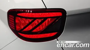 Hyundai Venue, 2022 — миниатюра 9