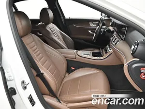 Mercedes-Benz E-Class, 2021 — миниатюра 10