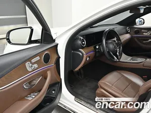 Mercedes-Benz E-Class, 2021 — миниатюра 11