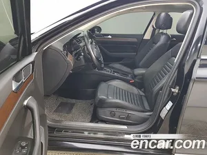 Volkswagen Passat, 2018 — миниатюра 8