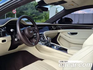 Bentley Continental, 2019 — миниатюра 7
