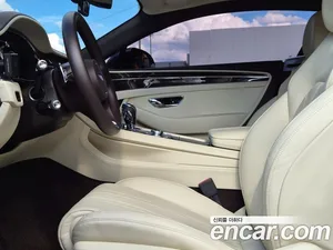 Bentley Continental, 2019 — миниатюра 12
