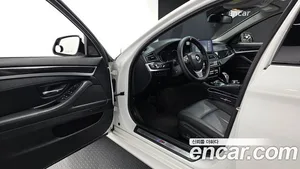 BMW 5-Series, 2016 — миниатюра 10